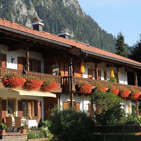 Gaestehaus Gschwendtner - Chiemgau Karte Inzell Bagian luar foto