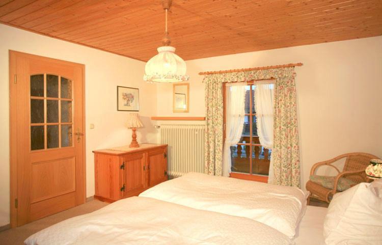 Gaestehaus Gschwendtner - Chiemgau Karte Inzell Bagian luar foto