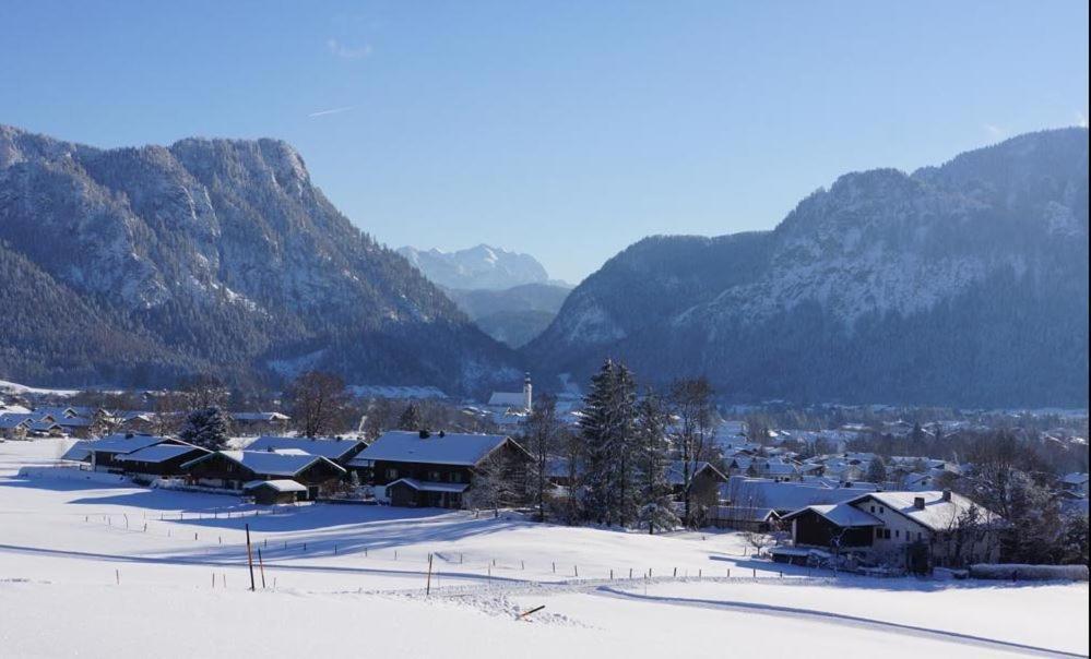 Gaestehaus Gschwendtner - Chiemgau Karte Inzell Bagian luar foto